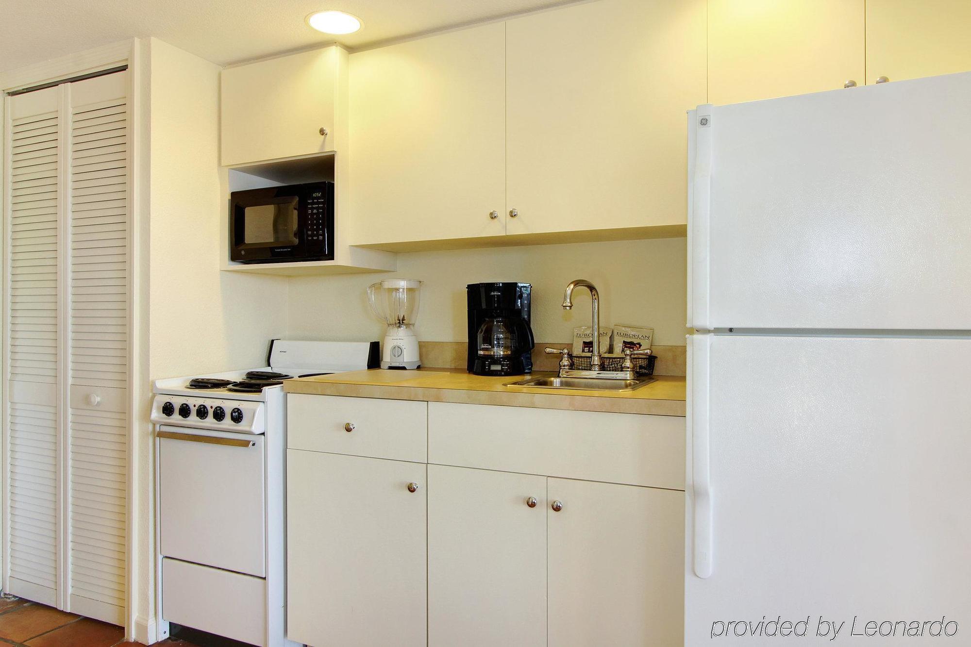 Song Of The Sea Hotel Sanibel Room photo