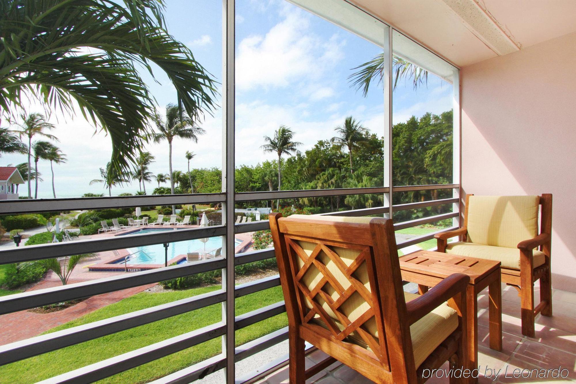 Song Of The Sea Hotel Sanibel Room photo