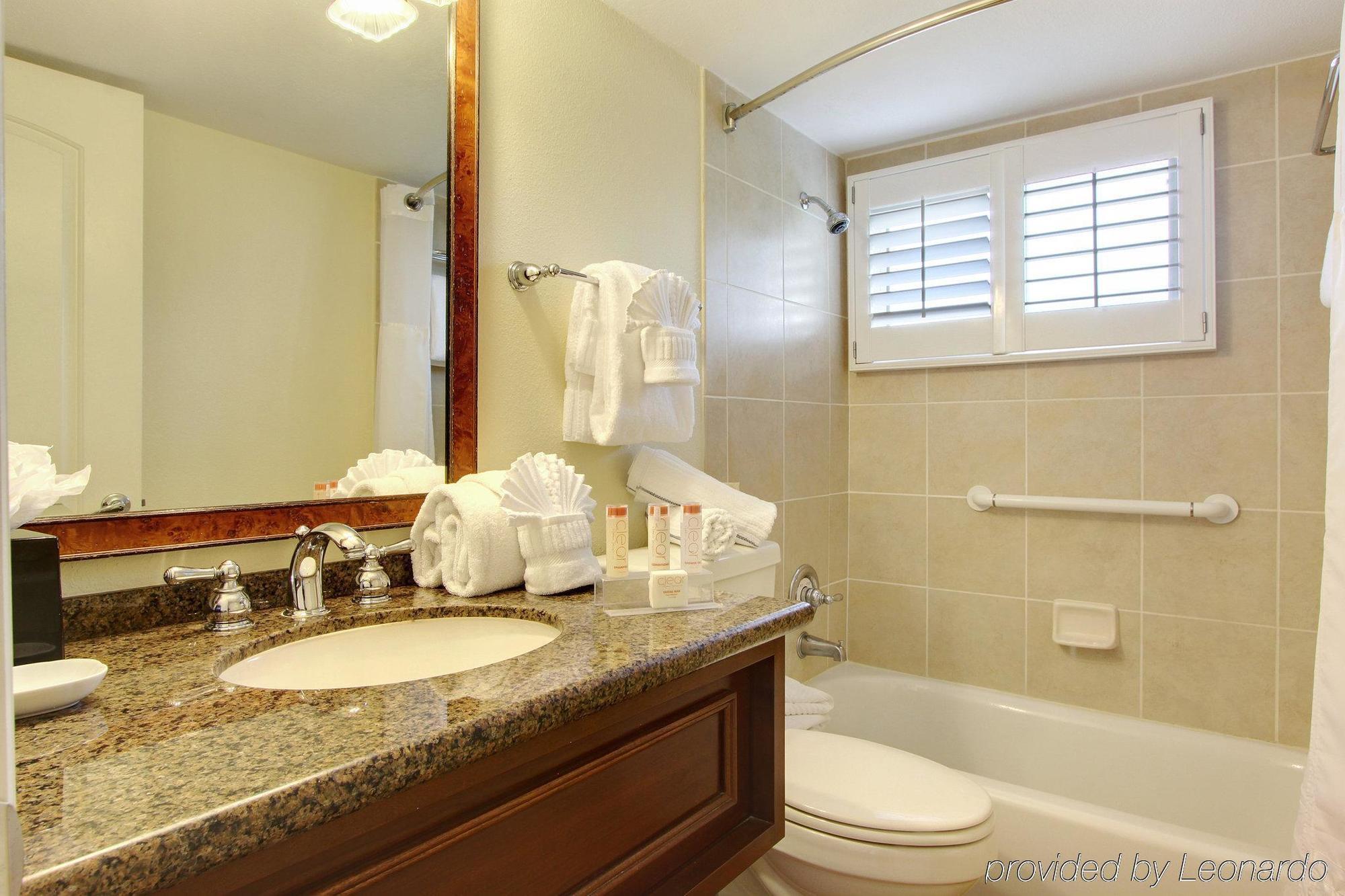 Song Of The Sea Hotel Sanibel Room photo